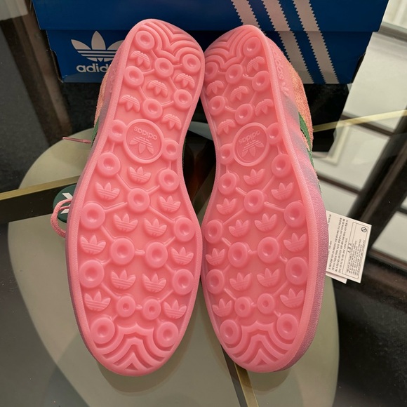 Adidas Gazelle Pink Spark ‘Preloved Green’- New Never Worn Women’s Size 9.5 - Picture 5 of 8